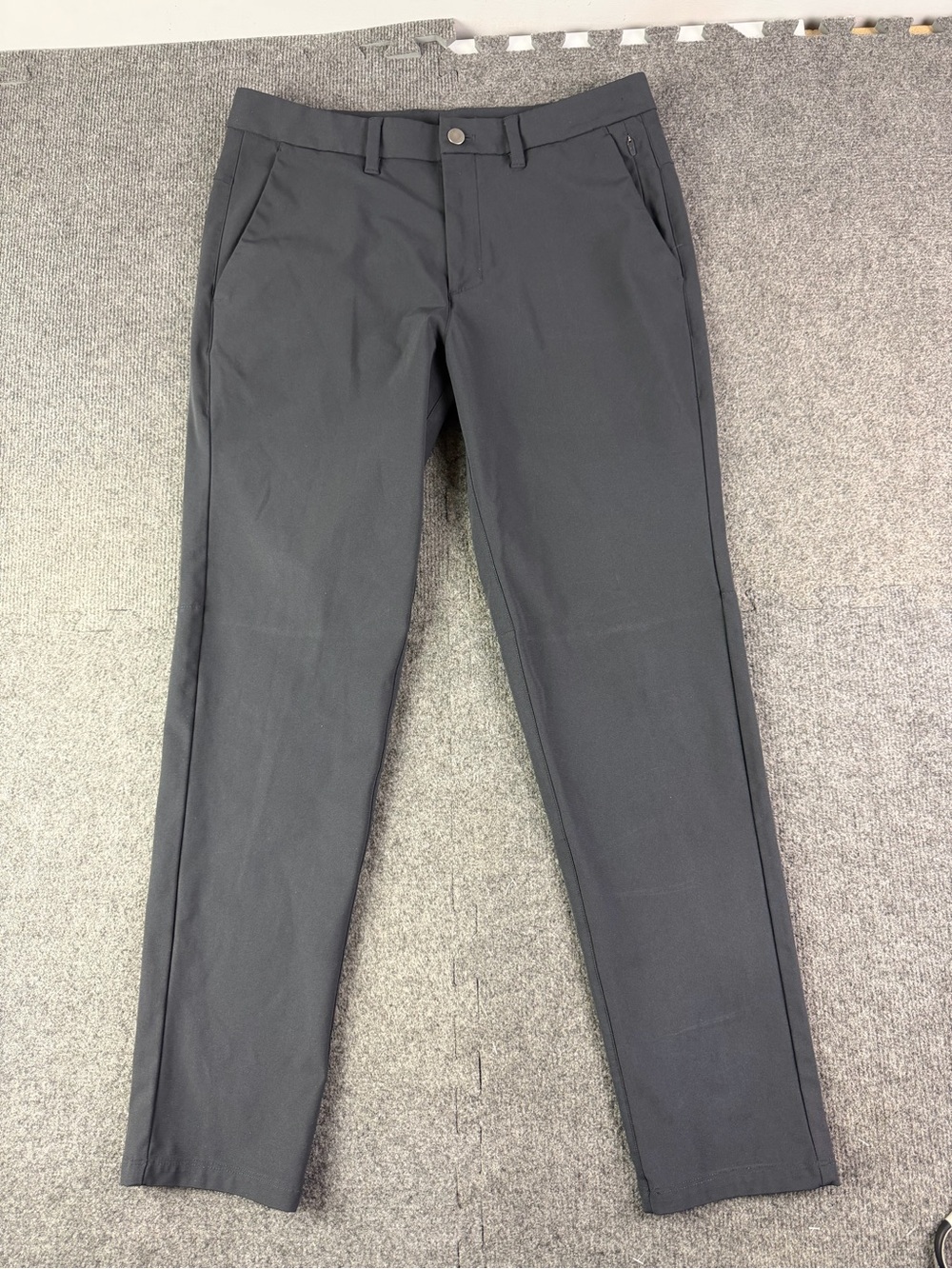 CRZ Yoga Mens Stretch Performance Golf Pants Size 32W x30 Dark Gray